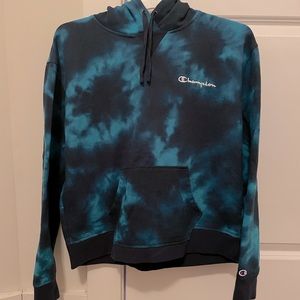 Womens champion hoodie size large in blue and black